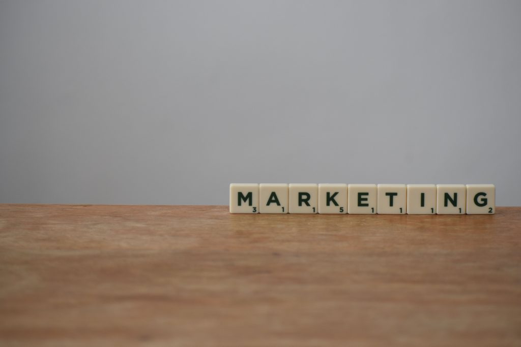 My 1 sentence summaries of the 10 biggest stories in digital marketing last week